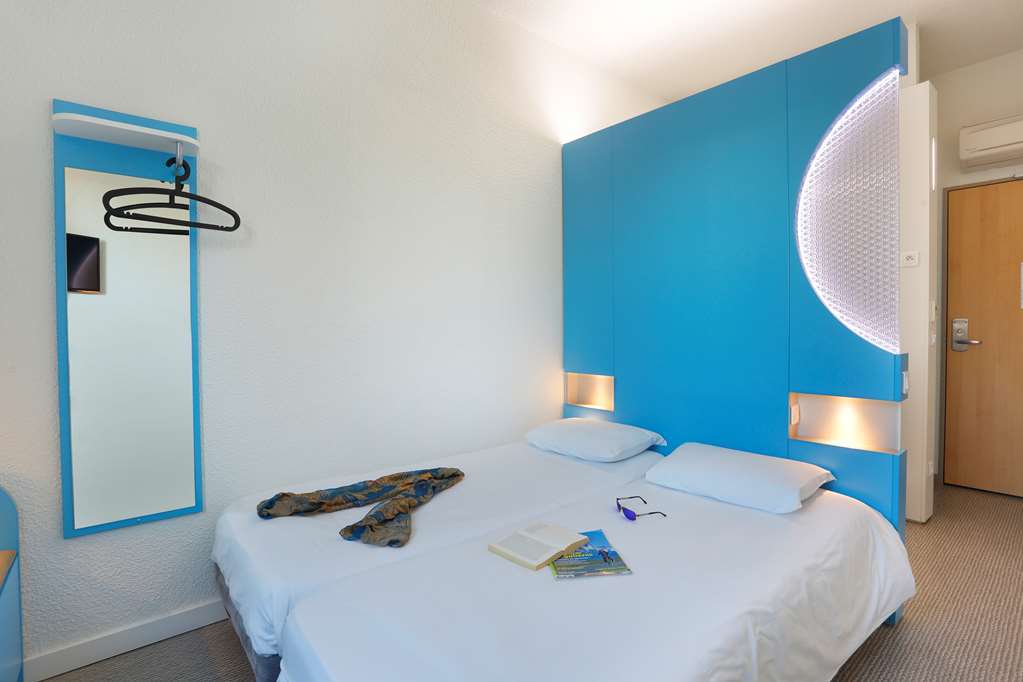 First Inn Hotel Paris Sud Les Ulis Chambre photo